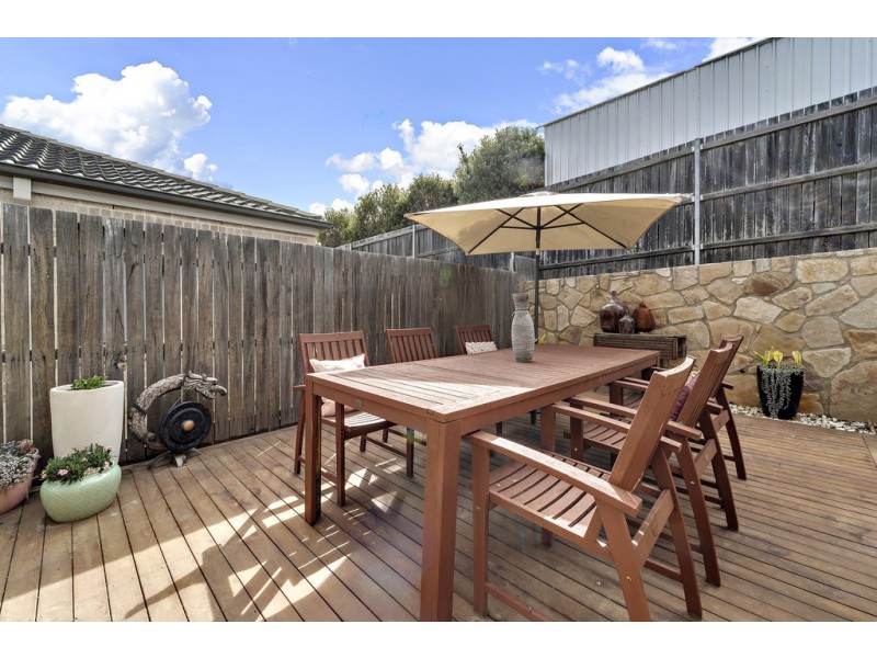 8 Hinde Street, Franklin ACT 2913