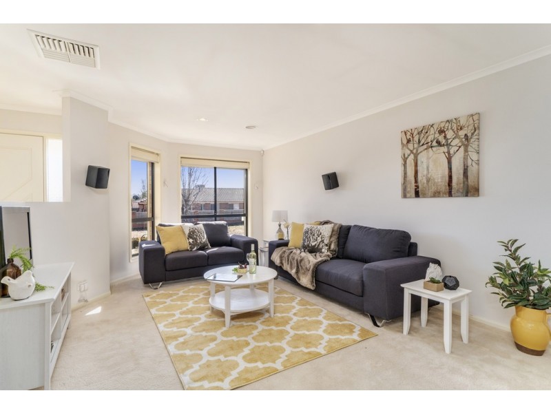 25 Lovely Close, Dunlop ACT 2615