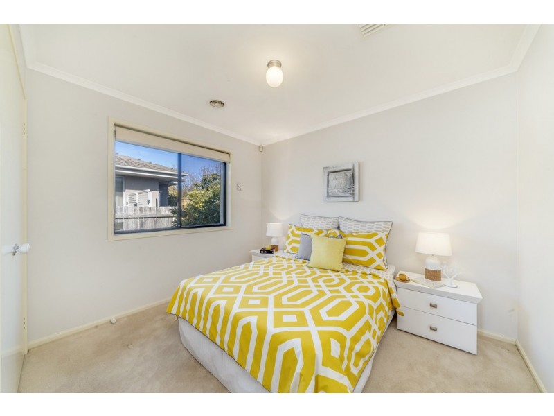 25 Lovely Close, Dunlop ACT 2615