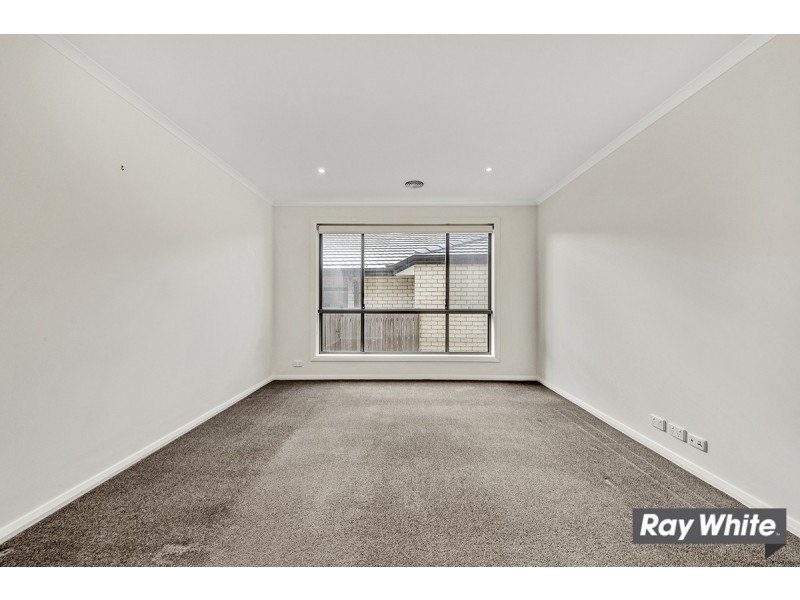 99 Overall Avenue, Casey ACT 2913