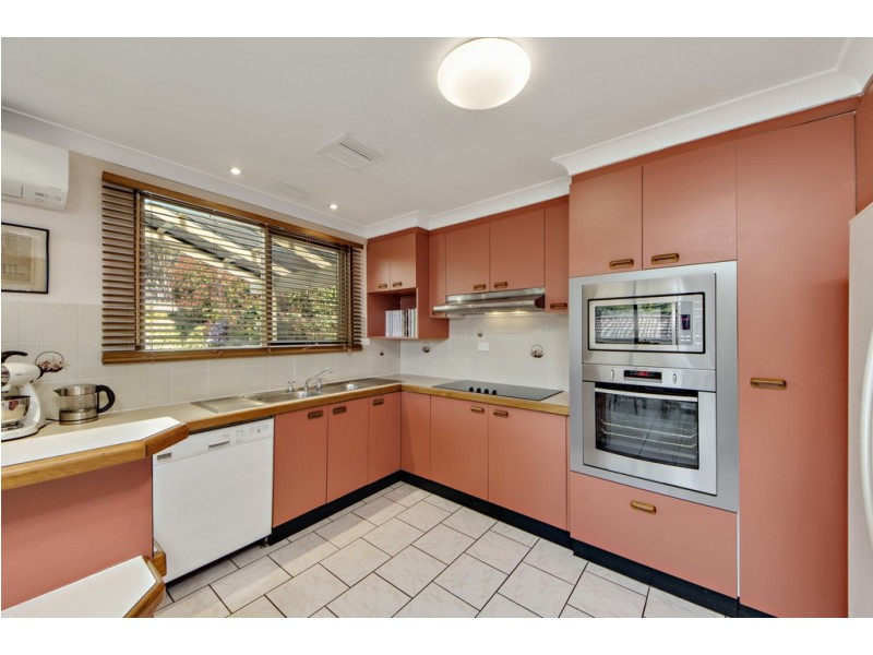 18 Lenehan Street, Giralang ACT 2617