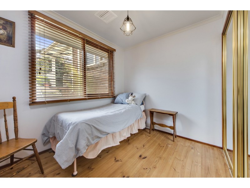 18 Lenehan Street, Giralang ACT 2617