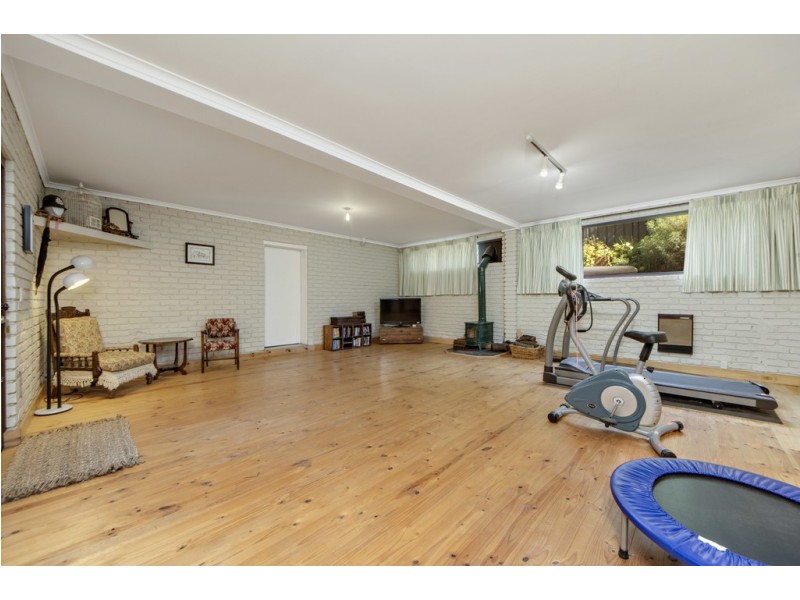 18 Lenehan Street, Giralang ACT 2617