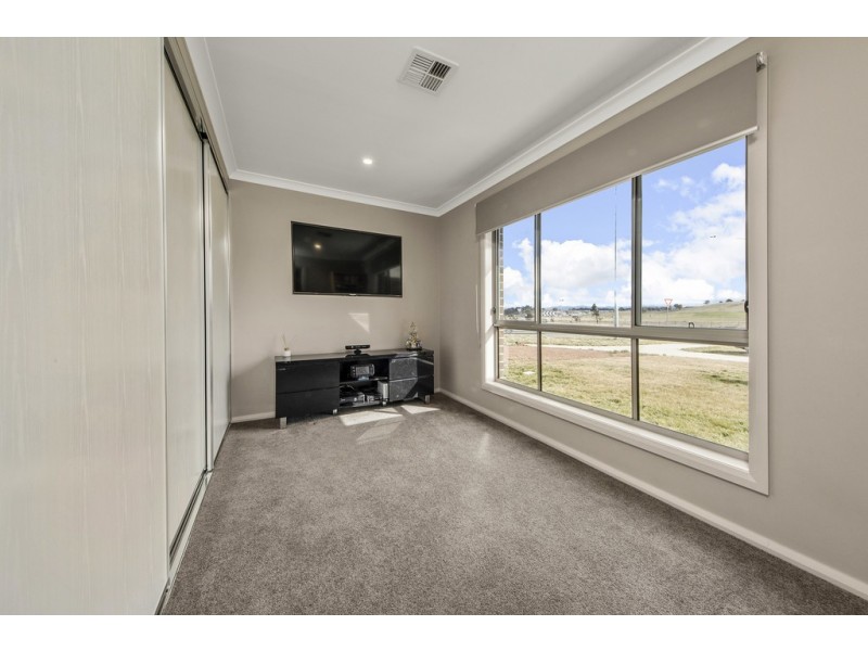 134 Roden Cutler Drive, Bonner ACT 2914