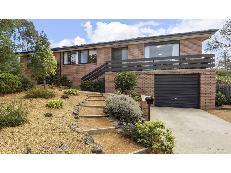 56 Pearson Street, Holder ACT 2611