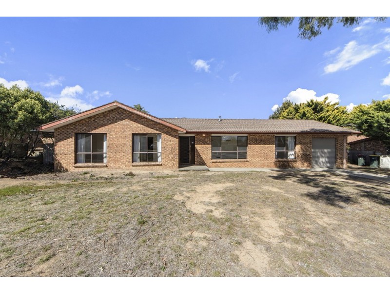 59 Twelvetrees Crescent, Florey ACT 2615