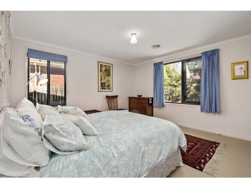 15 Cardew Crescent, Holder ACT 2611