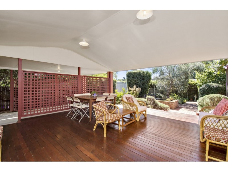 15 Cardew Crescent, Holder ACT 2611