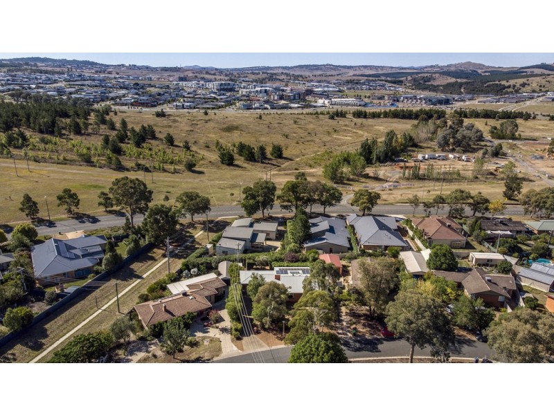 15 Cardew Crescent, Holder ACT 2611