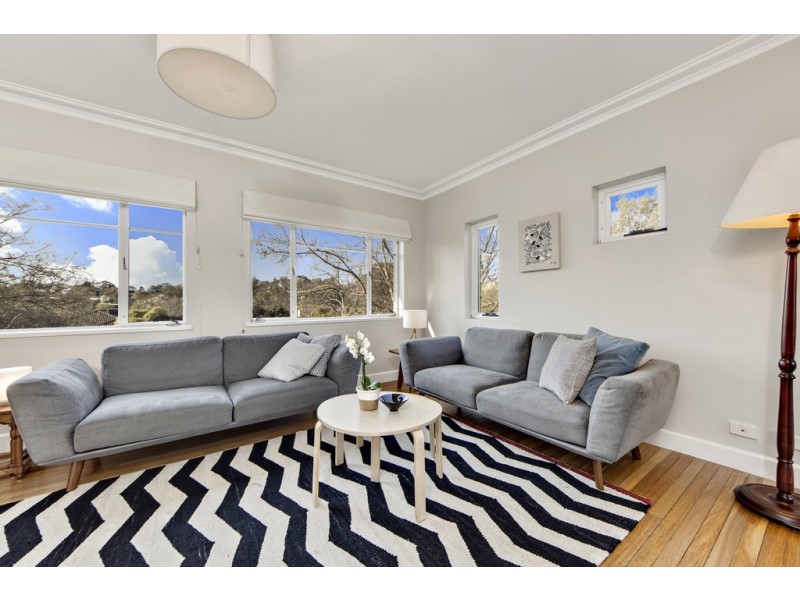 5 Leane Street, Hughes ACT 2605