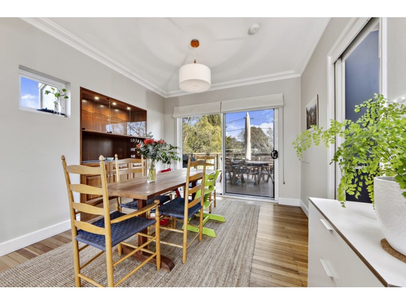 5 Leane Street, Hughes ACT 2605