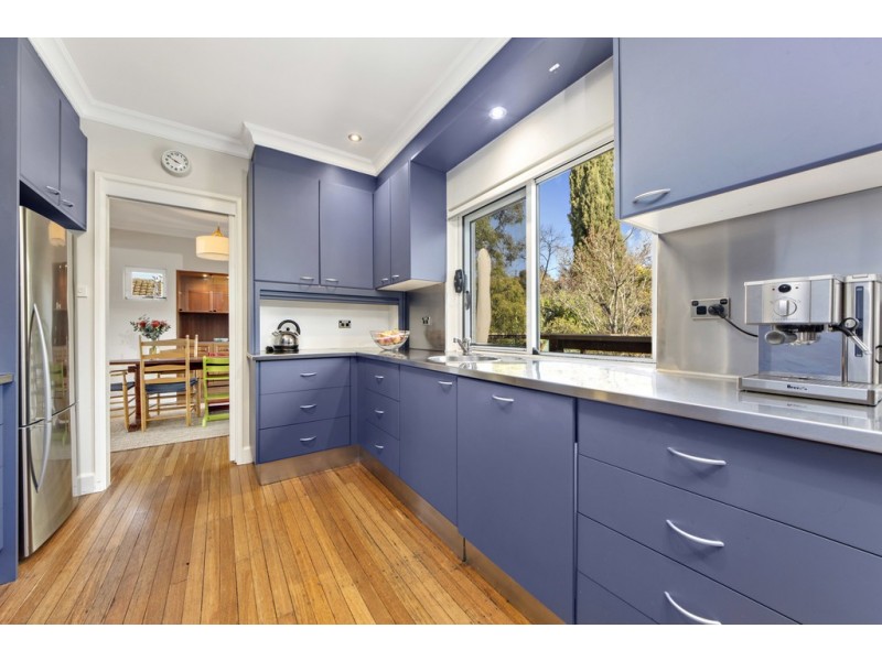 5 Leane Street, Hughes ACT 2605