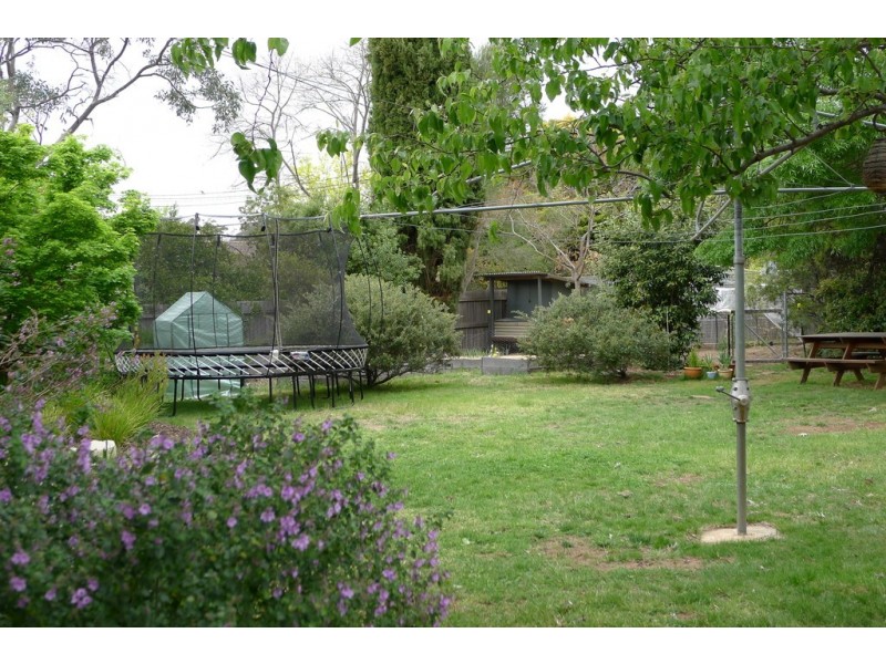 5 Leane Street, Hughes ACT 2605