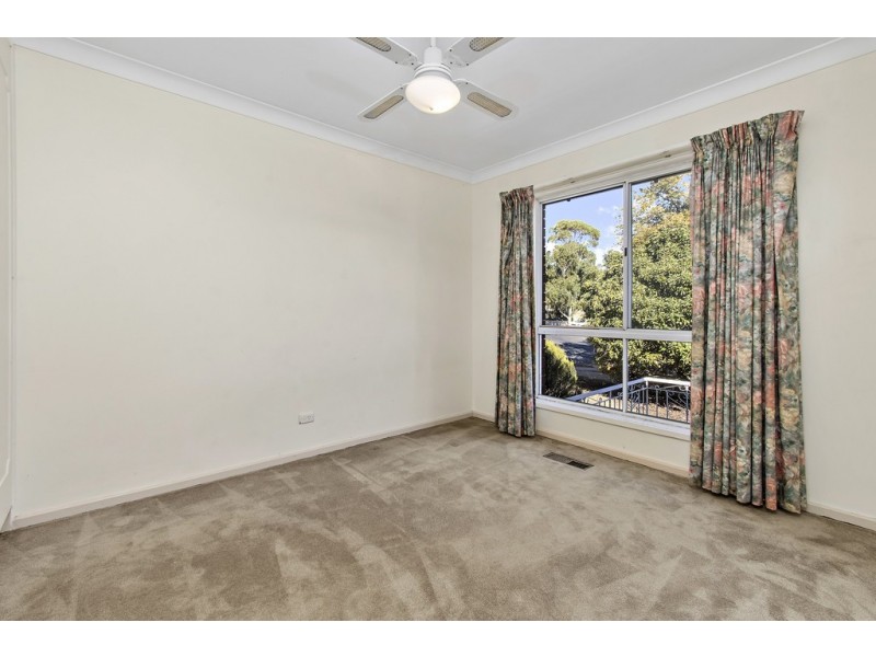 111 Canopus Crescent, Giralang ACT 2617