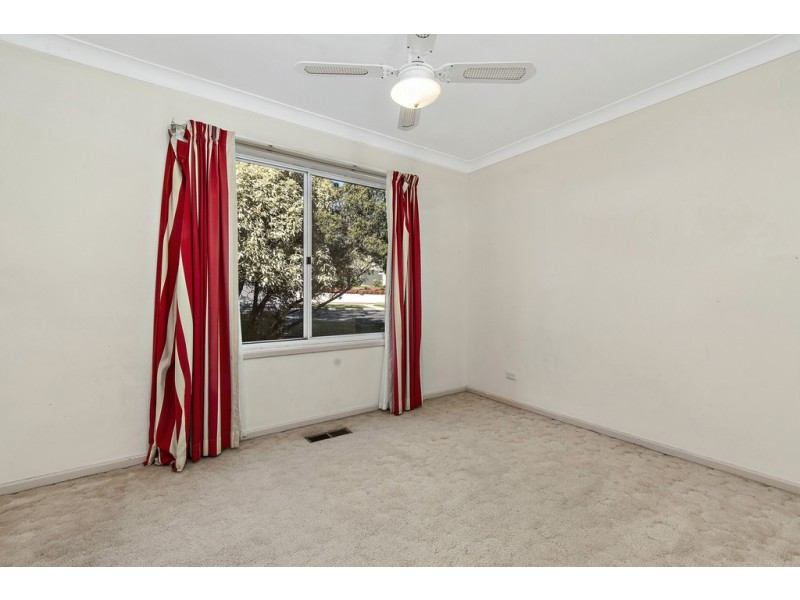 111 Canopus Crescent, Giralang ACT 2617