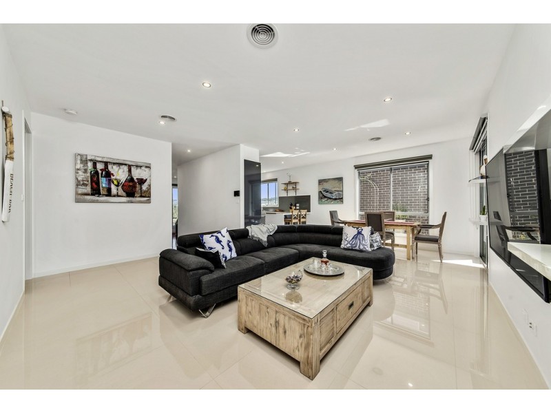 7 Foy Street, Forde ACT 2914