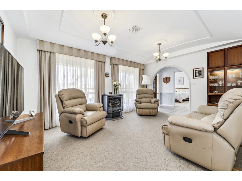 13 Narryer Close, Palmerston ACT 2913
