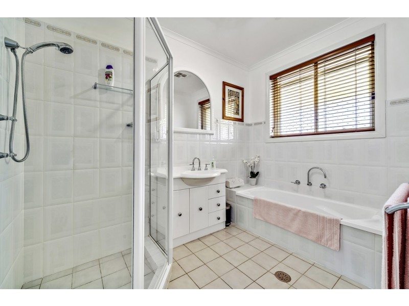 13 Narryer Close, Palmerston ACT 2913