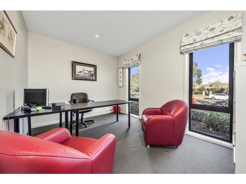 83 Oodgeroo Avenue, Franklin ACT 2913