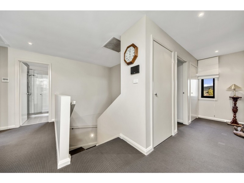 83 Oodgeroo Avenue, Franklin ACT 2913