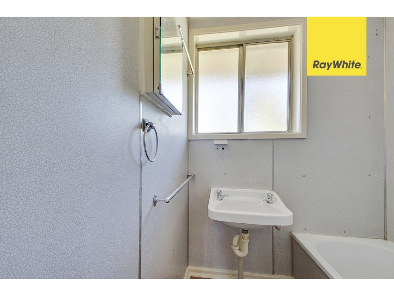 25 Biraban Place, Macquarie ACT 2614