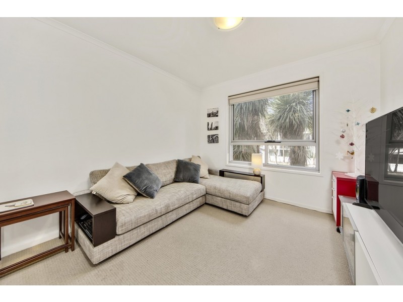 32/16 Wakefield Avenue, Braddon ACT 2612