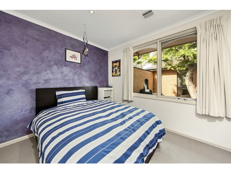 10 Mayo Street, Weetangera ACT 2614