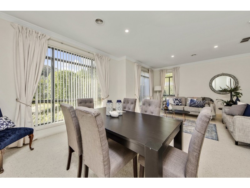 3/3 Matthews Place, Gowrie ACT 2904