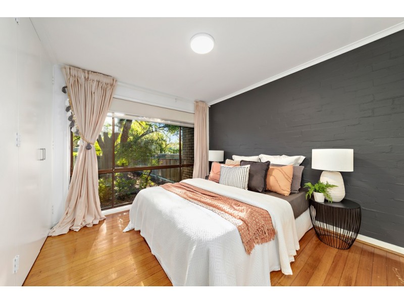 6 Lyttleton Crescent, Cook ACT 2614