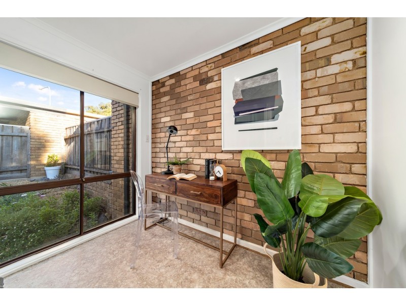 6 Lyttleton Crescent, Cook ACT 2614