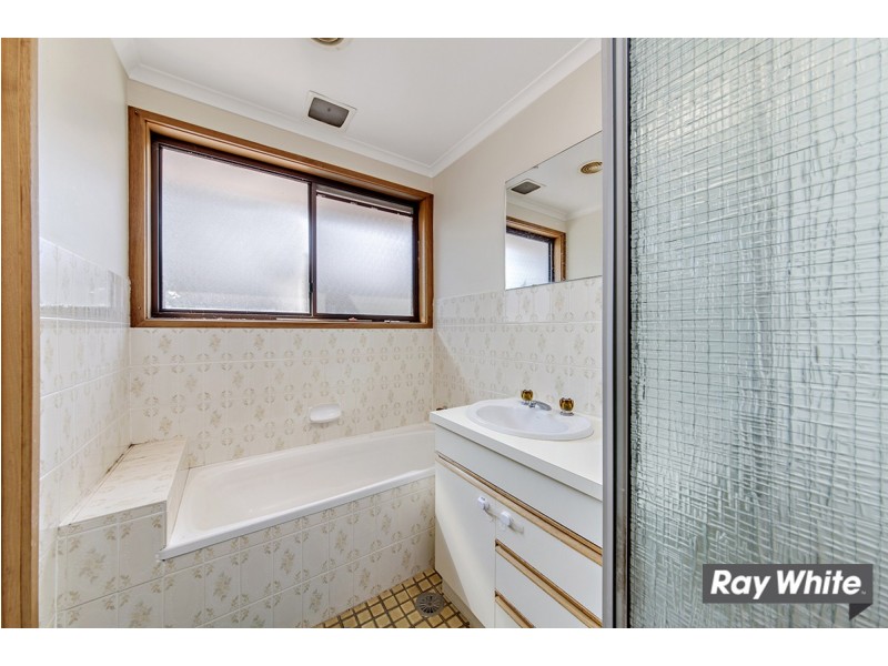 8 Tipper Place, Cook ACT 2614