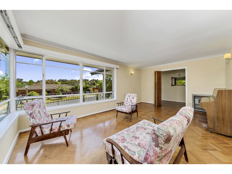 17 Glynn Street, Hughes ACT 2605