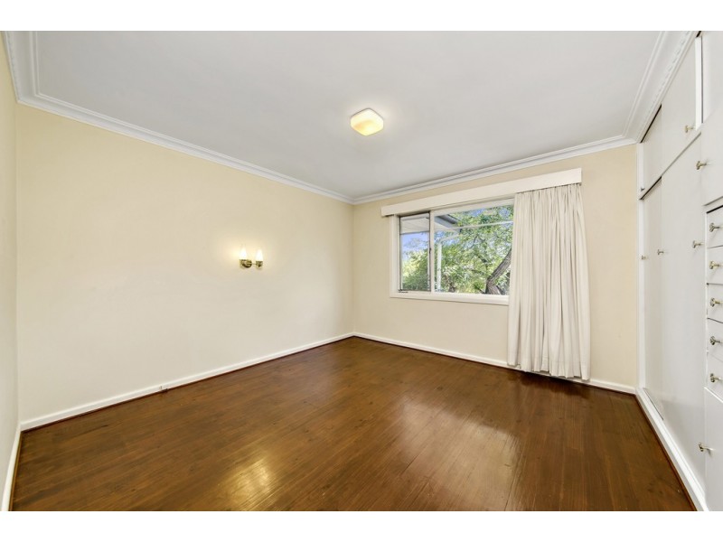 17 Glynn Street, Hughes ACT 2605