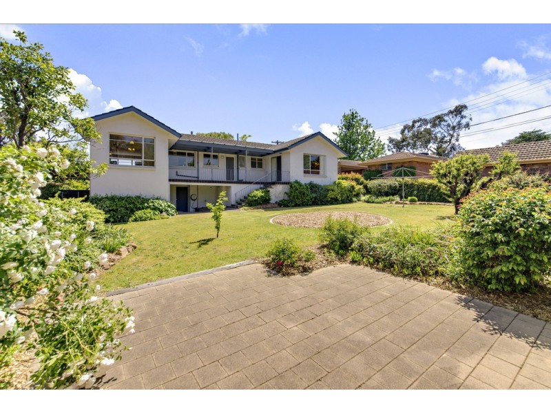 17 Glynn Street, Hughes ACT 2605