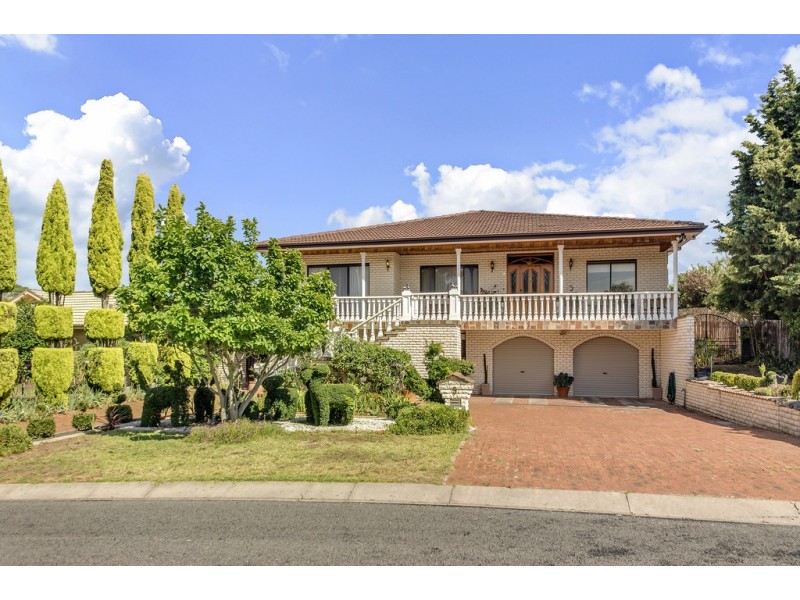 9 Cuscaden Crescent, Florey ACT 2615