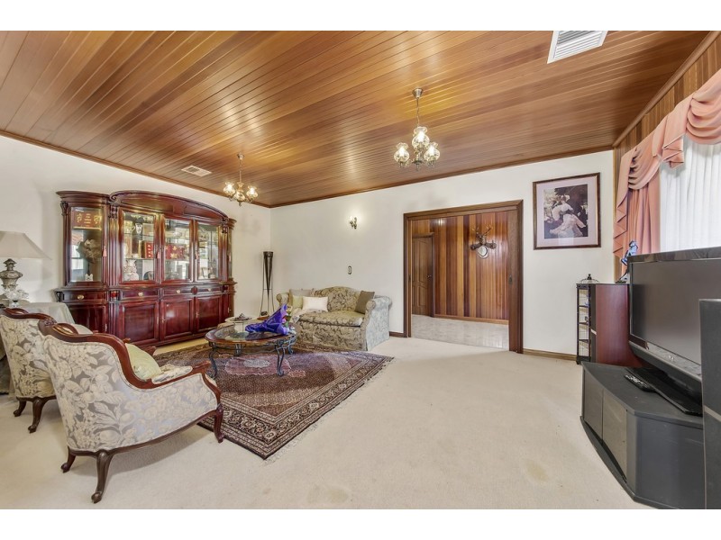 9 Cuscaden Crescent, Florey ACT 2615