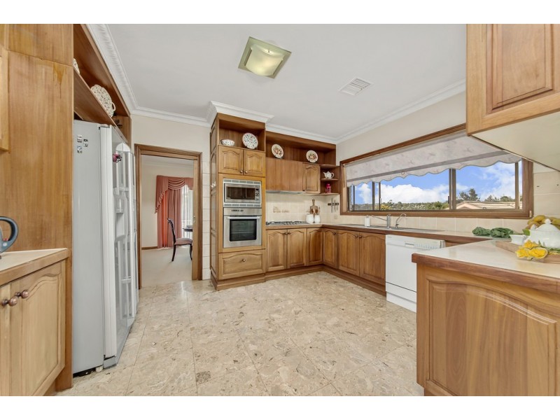 9 Cuscaden Crescent, Florey ACT 2615