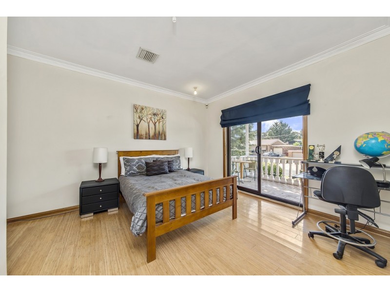 9 Cuscaden Crescent, Florey ACT 2615