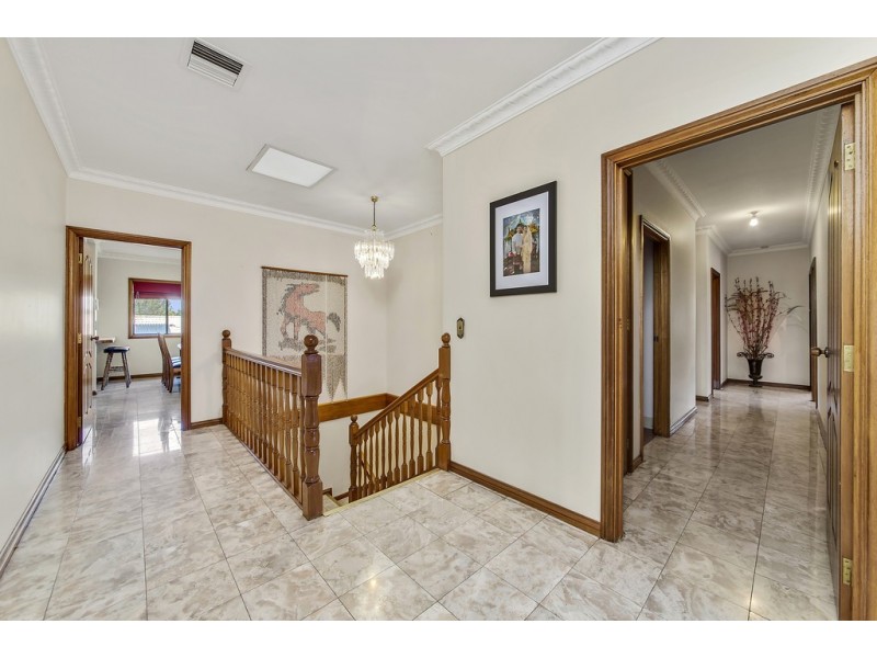 9 Cuscaden Crescent, Florey ACT 2615