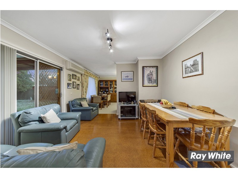 6 Gibbes Place, Weetangera ACT 2614