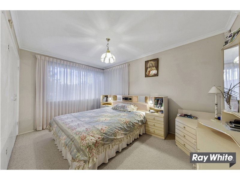 6 Gibbes Place, Weetangera ACT 2614