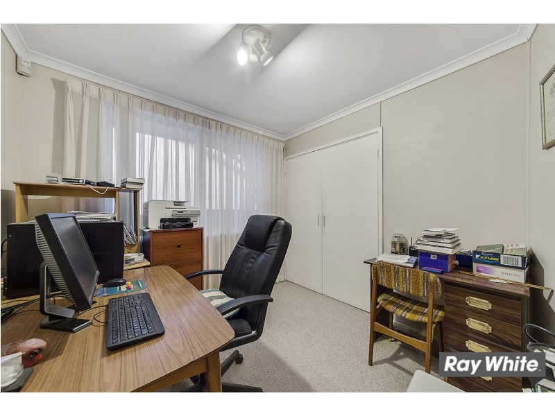 6 Gibbes Place, Weetangera ACT 2614