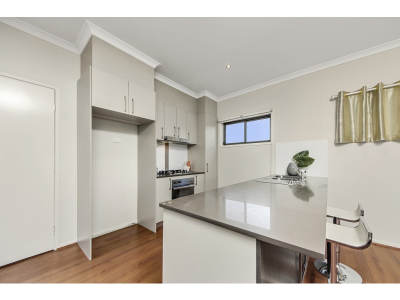 1/18 Dickins Street, Forde ACT 2914