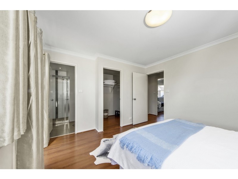 1/18 Dickins Street, Forde ACT 2914