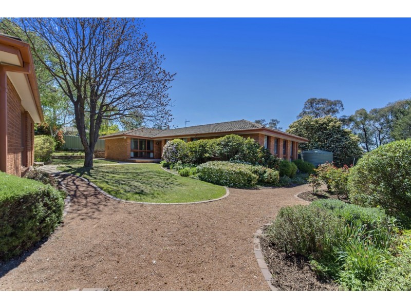 5 Sewell Place, Macgregor ACT 2615