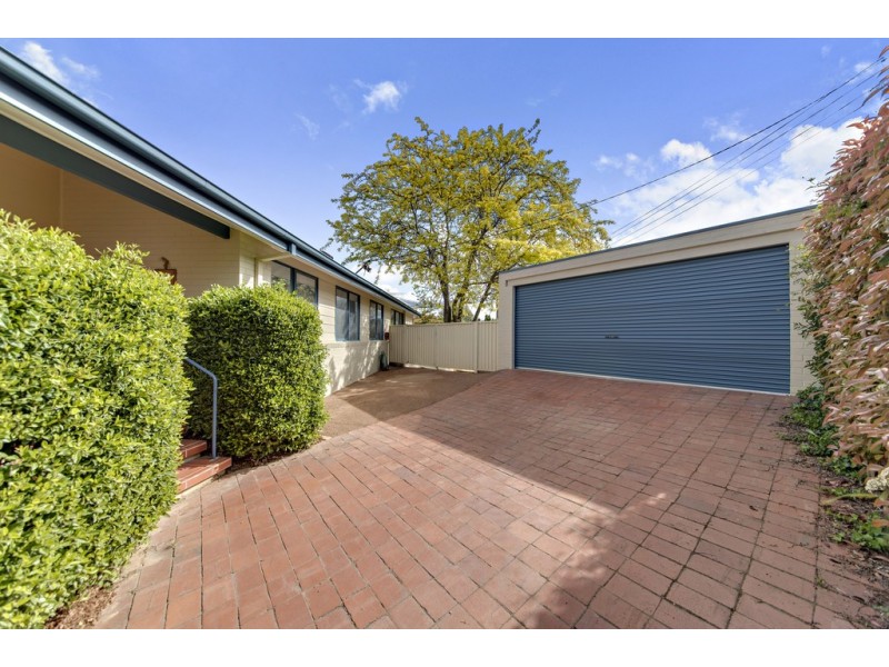 4 Bath Place, Spence ACT 2615