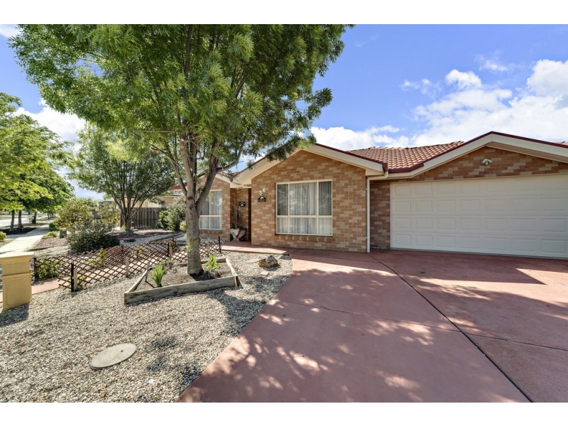 56 Gwen Meredith Loop, Franklin ACT 2913