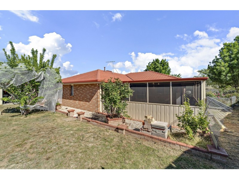 56 Gwen Meredith Loop, Franklin ACT 2913