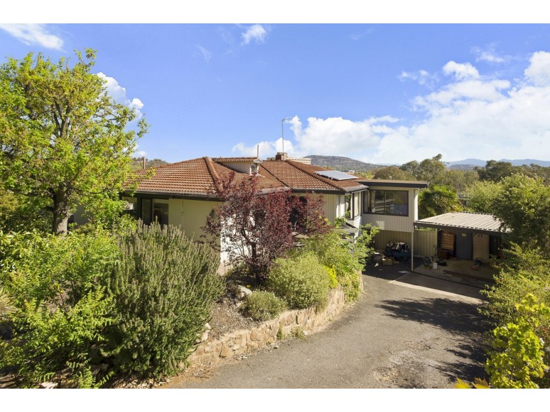 14 Sabine Close, Garran ACT 2605