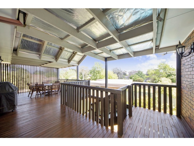 2 Solomon Crescent, Latham ACT 2615